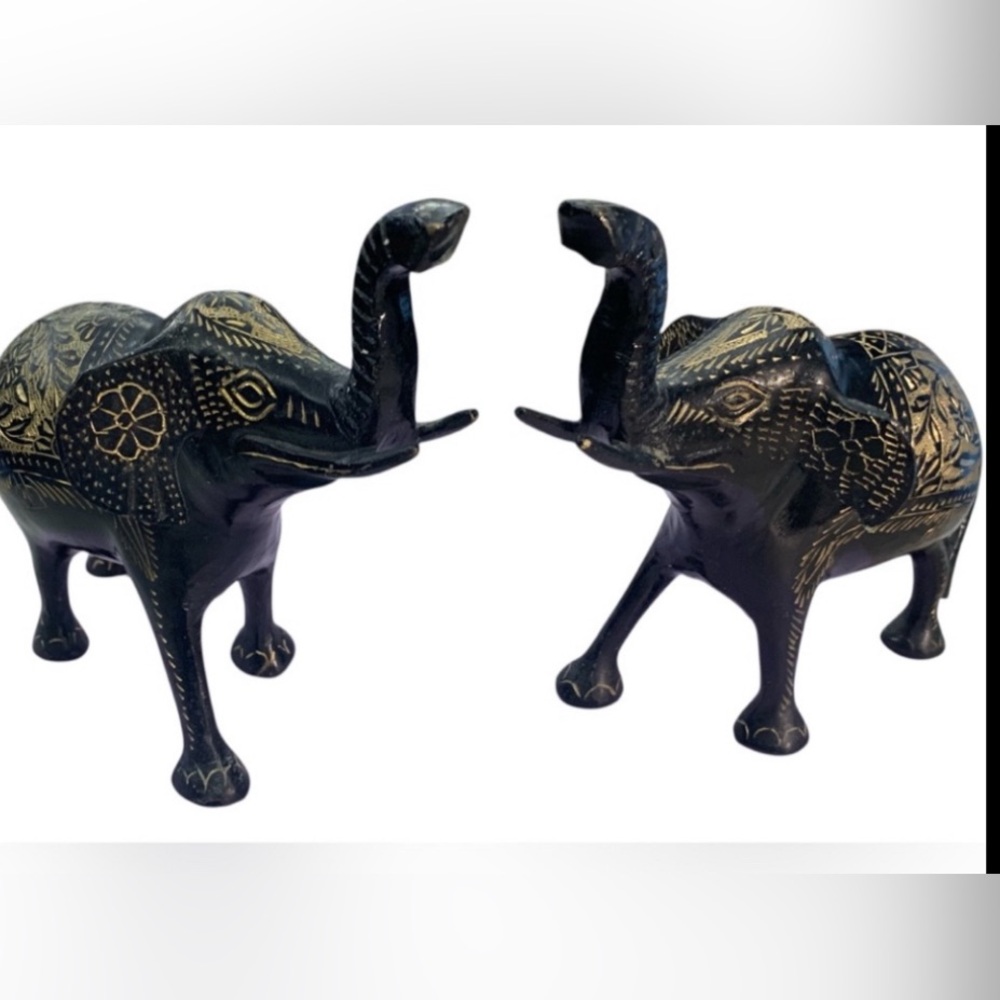 Vintage‎ Pair of Etched Black Elephant Figurines. Solid Brass
7.5” Tall